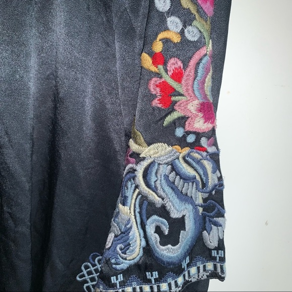 Johnny Was Esta satin blouse size XXL style #B16919-9 - Picture 4 of 16